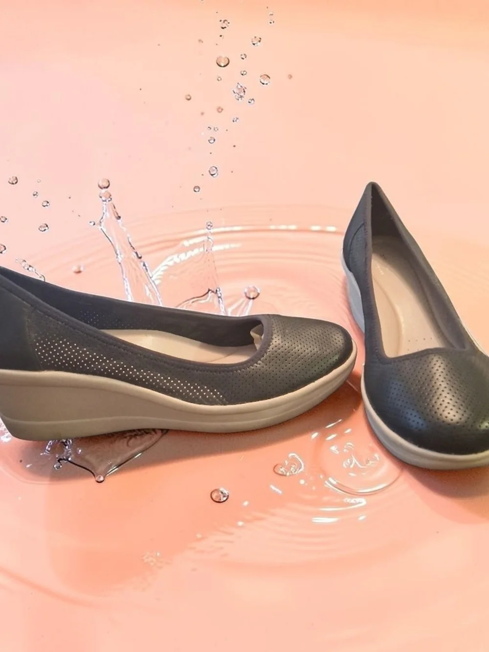 Easy Spirit Antigravity Wedges Blue Perforated Leather Womens Shoes Size 9 Cozy